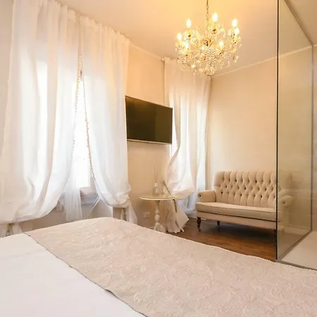 Гостьовий будинок Luxury Сірміоне